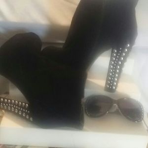 Ladies hot and sexy boots